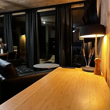 Apartment Black Deer - By Deer Hills Luxury Kocon