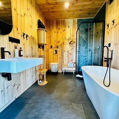 Apartment Black Deer - By Deer Hills Luxury