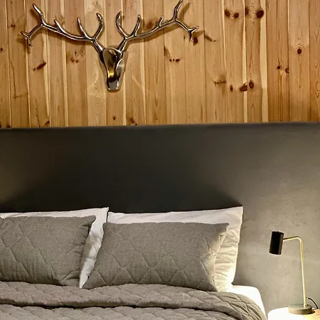 Black Deer - By Deer Hills Luxury Apartment Kocon