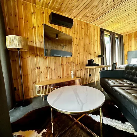 Apartment Black Deer - By Deer Hills Luxury *